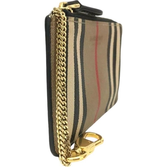 Burberry • Leather • Key Pouch - Picture 3 of 7